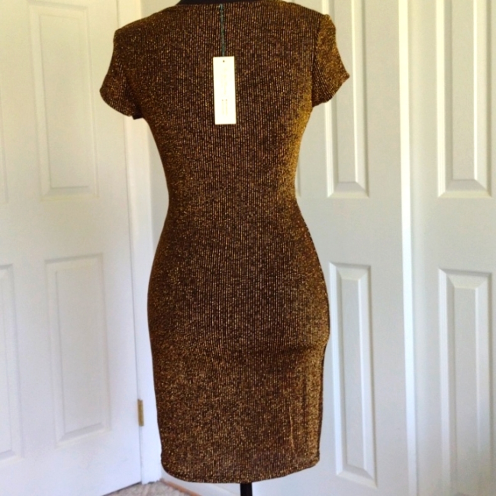 Dress - Picture 5 of 7